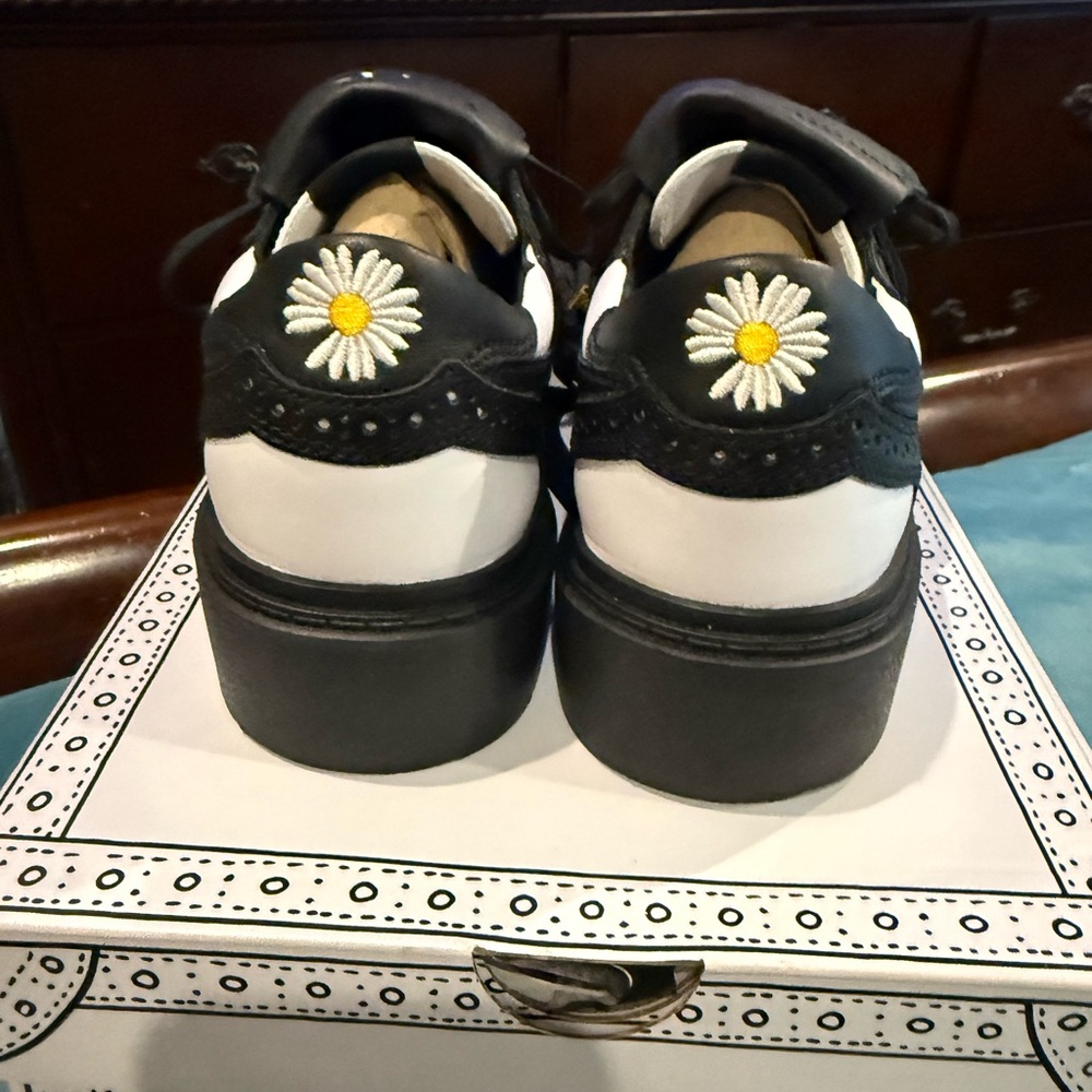 Nike Black and White Men's Sneakers - Picture 3 of 5